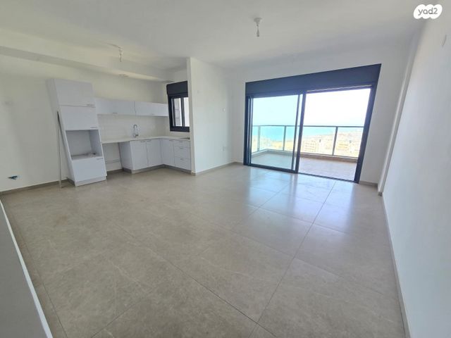 דירה, הרב הרצוג, קרית צאנז, נתניה