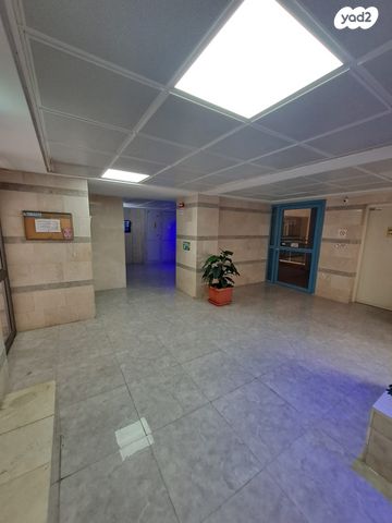 דירה, רמב"ן 23, המיימוני, חיפה