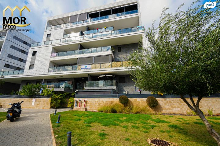 דירה, נאות רבין, יבנה