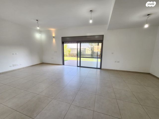 בית פרטי/ קוטג', כרמית, מיתר / כרמית