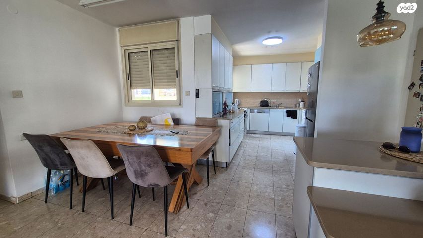 דירה, רחובות, פתח תקווה