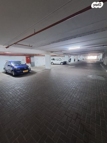 דירה, רמב"ן 23, המיימוני, חיפה