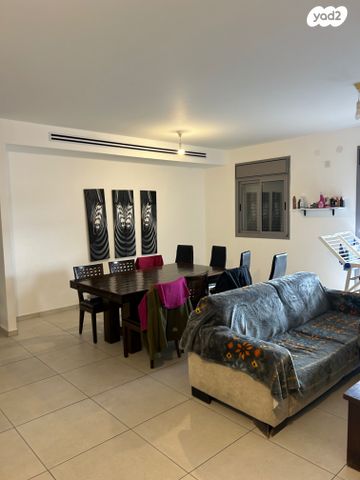 דירה, יגאל ידין 9, המגינים, מודיעין מכבים רעות