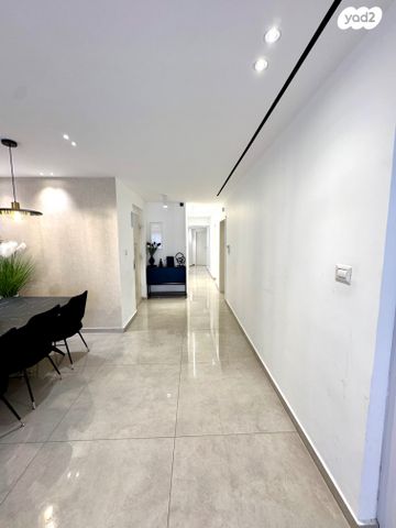 גג/ פנטהאוז, יוסף בורג, נווה זאב, נאות אילן, באר שבע