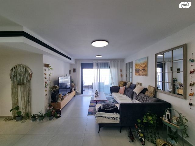 דירה, עיר היין, אשקלון