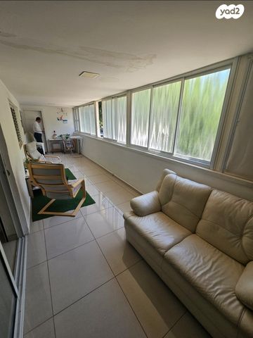 דירה, שדרות כצנלסון, מרכז העיר, קרית אתא