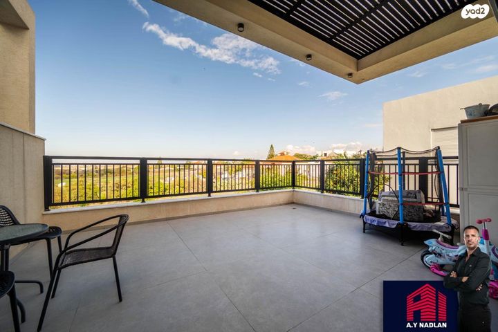 בית פרטי/ קוטג', אהרון אוזן, נחלת יהודה, ראשון לציון