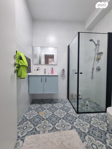 דירה, עיר היין, אשקלון