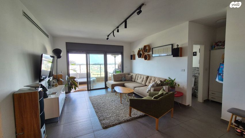 דירה, רחובות, פתח תקווה