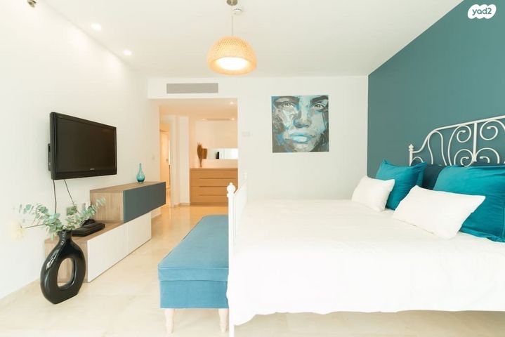 דירה, הרצליה