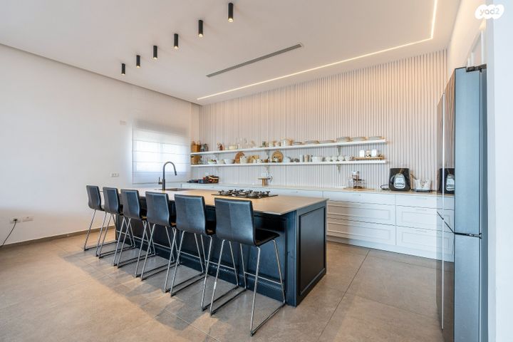 גג/ פנטהאוז, הבנים 7, מרכז העיר, חדרה