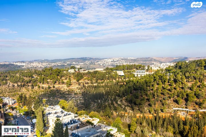 דירה, ישראל זנגוויל, קרית היובל, ירושלים