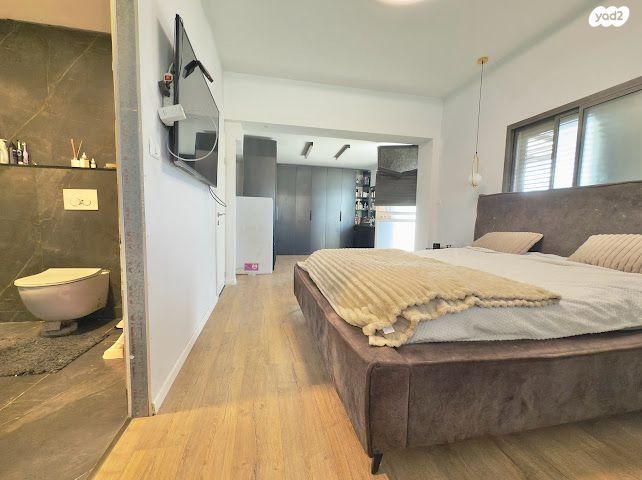 דו משפחתי, יוסף שפרינצק, קרית בנימין, קרית אתא