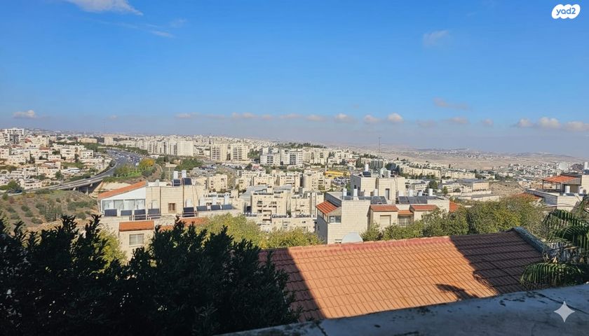 דירה, שמואל תמיר כצנלסון, פסגת זאב, ירושלים