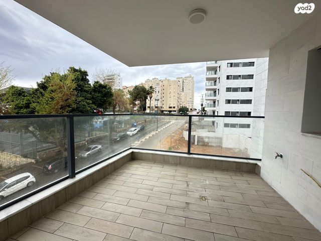 דירה, מלכת שבא 1, צפון מערב מרכז העיר, נתניה