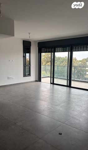 דירה, הר מירון, הרצליה