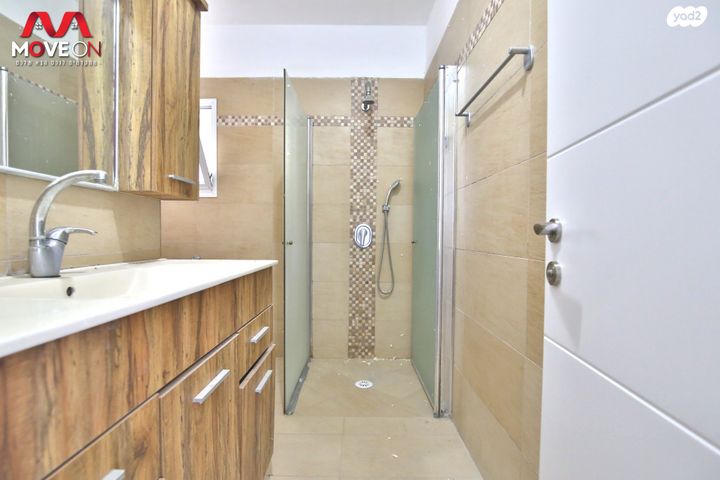 דירת גן, חרצית 24, מורדות טבריה, טבריה