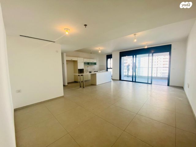 דירה, יונה וולך 7, גרין פארק החדשה, הוד השרון