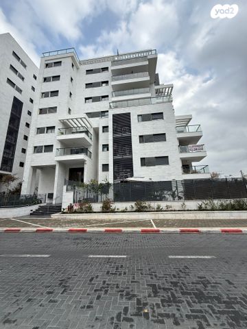 דירה, מלכת שבא 1, צפון מערב מרכז העיר, נתניה