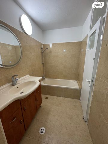 דירה, מוריה, שכונה א', באר שבע