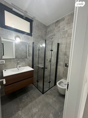 דירה, נעמי שמר, דרום חדש, פארק הים, בת ים