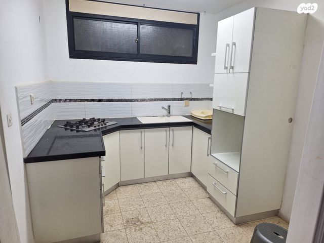 מורד הגיא 100