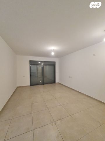 דירת גן, רמת נבון . הר כרמי, כרמיאל