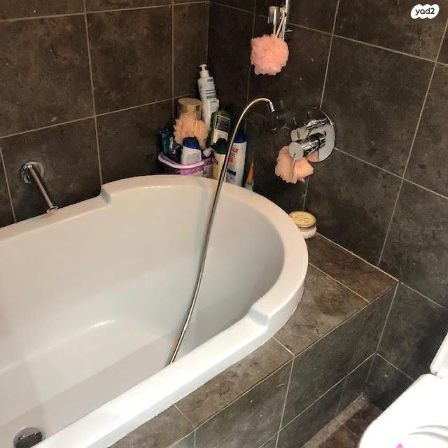 דירה, ניסים אלוני, צמרות איילון, פארק צמרת, תל אביב יפו