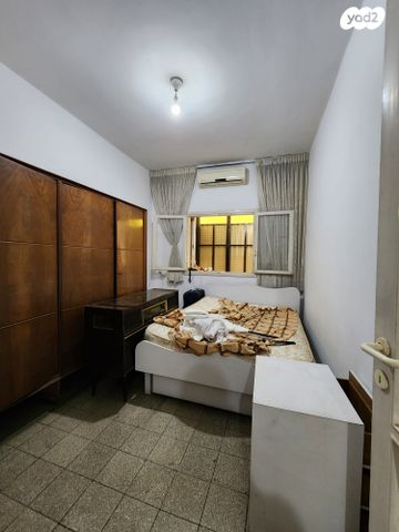 דירה, שדרות ישראל גורי, קרית שלום, תל אביב יפו