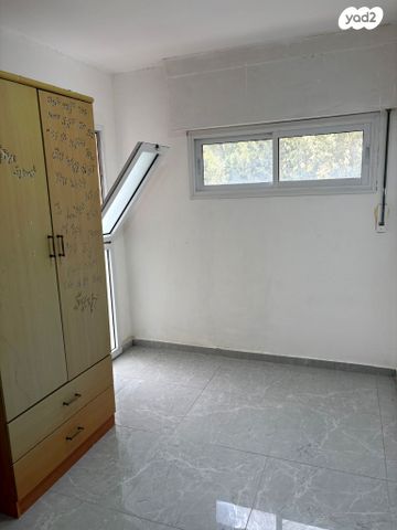 דירה, הבריגדה העברית, גבעת המורה, עפולה