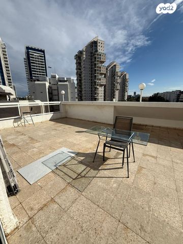 דירה, חיל השריון, נווה חוף, ראשון לציון