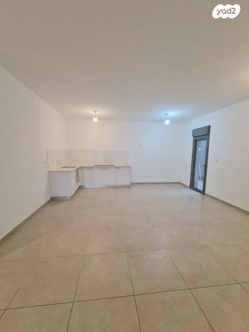 דירת גן, רמת נבון . הר כרמי, כרמיאל