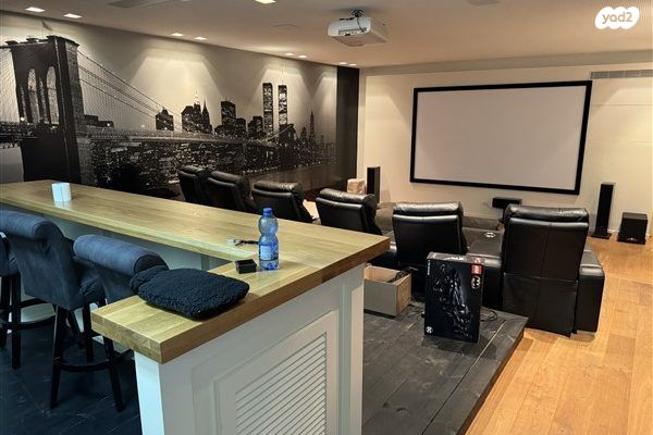 משק חקלאי/ נחלה, צור משה