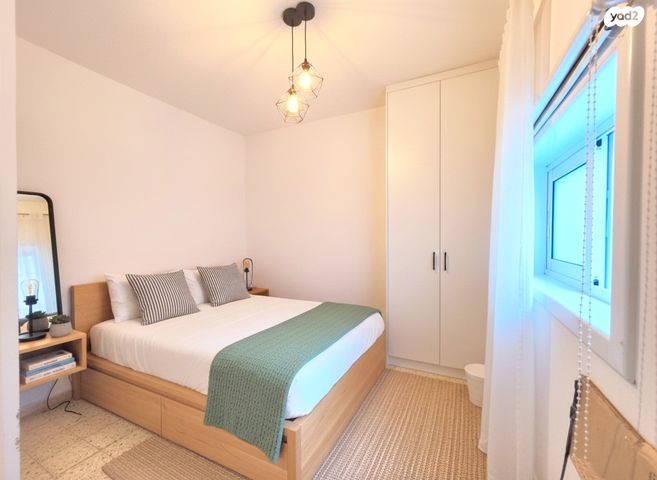 יחידת דיור, הרב זינגר, רמב"ם, ראשון לציון