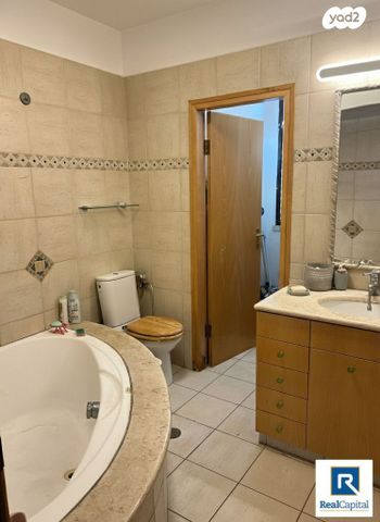 גג/ פנטהאוז, נאות אפקה ב', תל אביב יפו