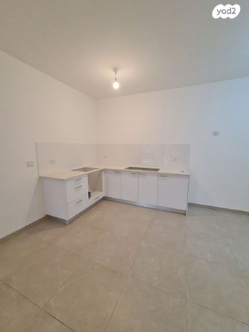 רמת נבון . הר כרמי