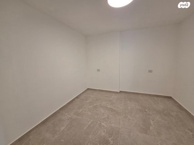 דירה, השקד, המכבים, גבעת זאב