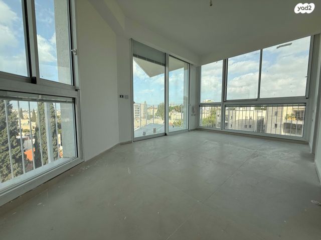 דירה, בן יהודה 47, הרצליה הצעירה, הרצליה