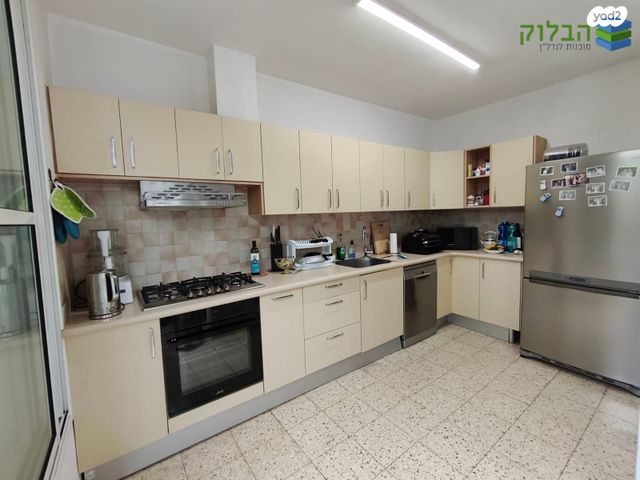 דירה, נורדאו, רמב"ם, ראשון לציון