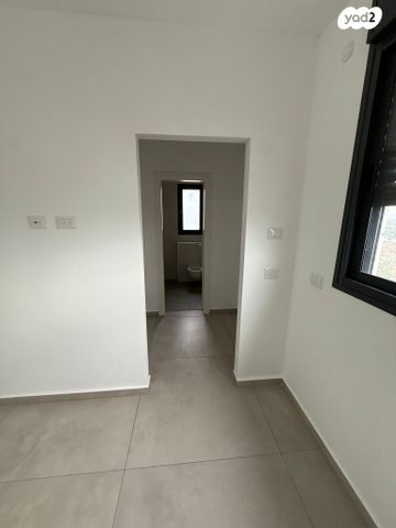 דירה, יערות הכרמל, נופי בן שמן, לוד