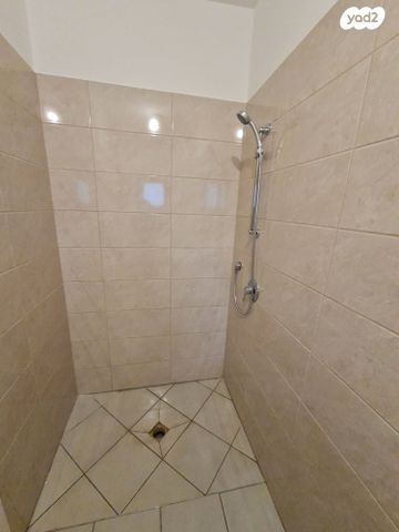 דירת גן, רמת נבון . הר כרמי, כרמיאל