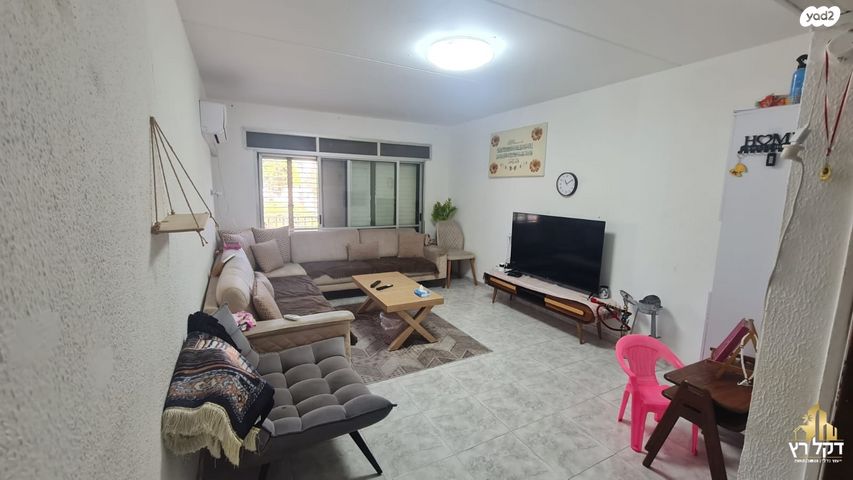 דירה, ירושלים, עכו