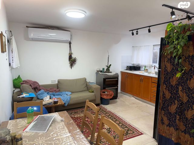 בית פרטי/ קוטג', קדמת צבי