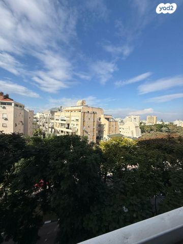 דירה, רעננה