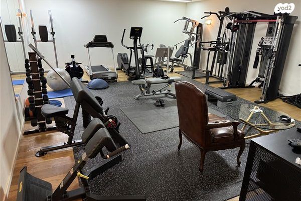 משק חקלאי/ נחלה, צור משה