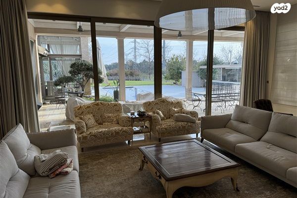 משק חקלאי/ נחלה, צור משה