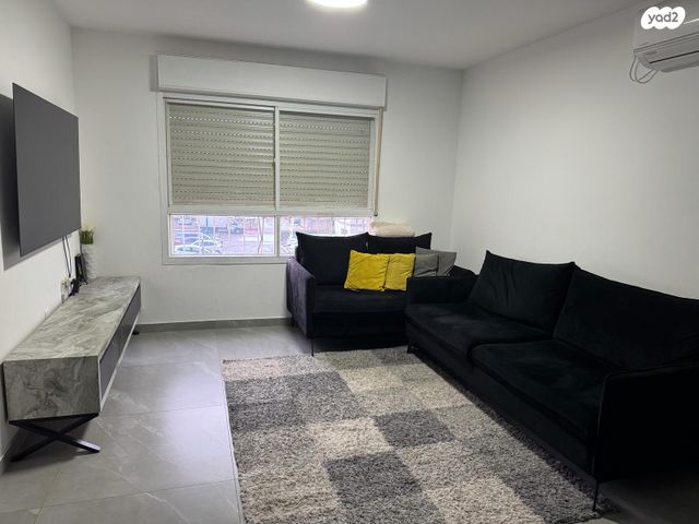 דירה, חללי אגוז, גני אביב, לוד