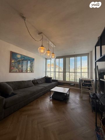 דירה, רעננה