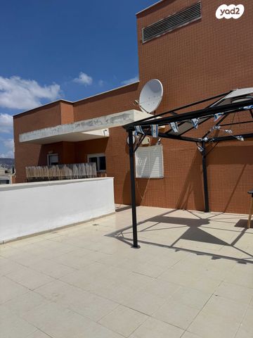 גג/ פנטהאוז