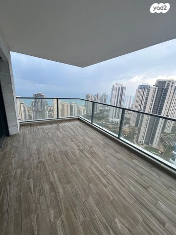 דירה, אמנון ליפקין שחק, נתניה